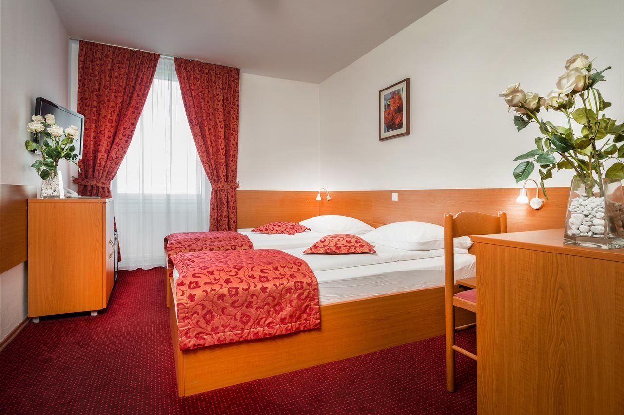 B&B Hotel Ljubljana Park Экстерьер фото